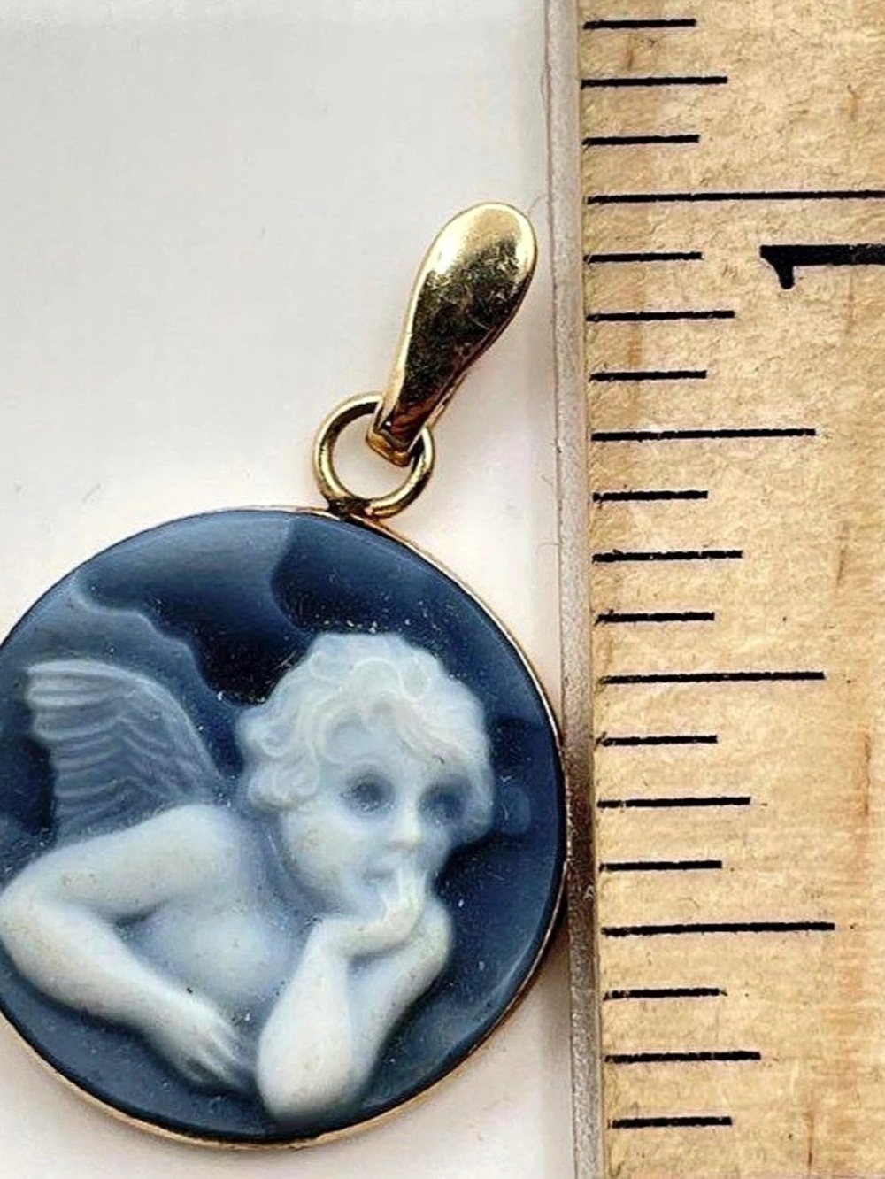10k Vintage Cherub Cameo Pendant Blue & White - Picture 4 of 4